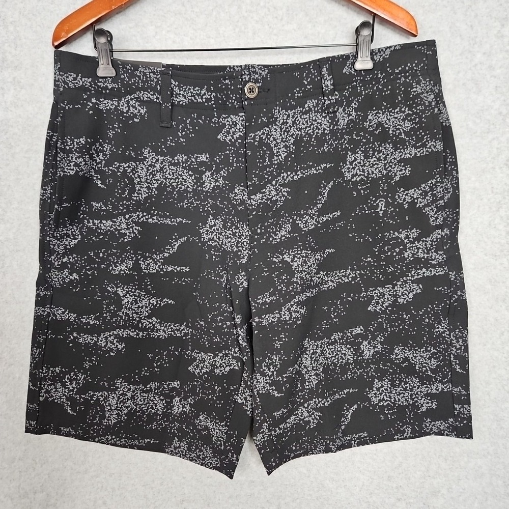 Under Armour Storm Men's Size 36 Black UA Golf 10" Printed Shorts New